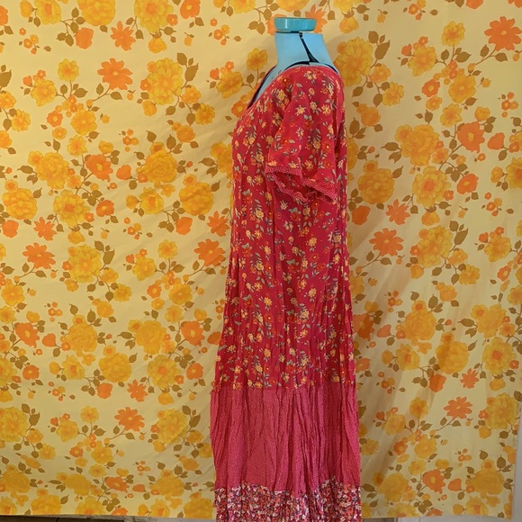 Beautiful Vintage Rayon Floral Boho Hippie Dress - Picture 6 of 11